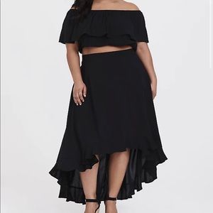 TORRID SMOCKED CROP TOP & HI-LO SKIRT SET - CHALLIS BLACK